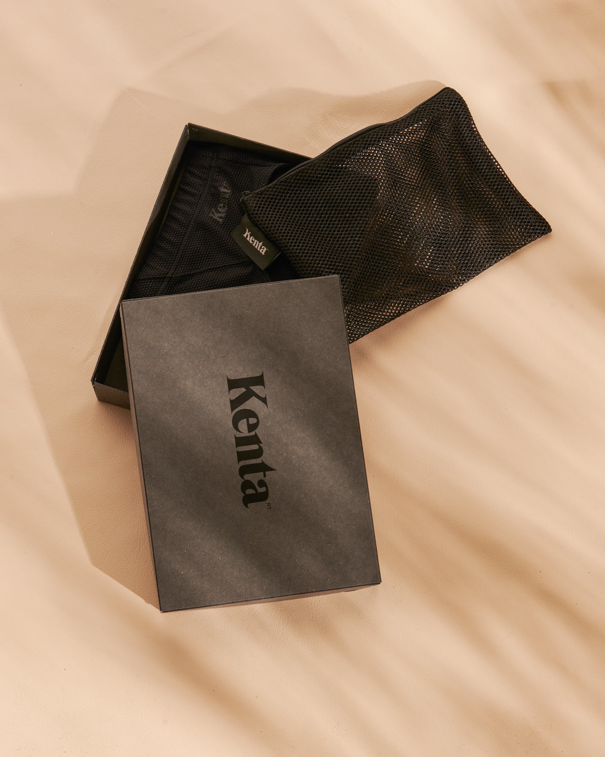01 BLACK – Kenta