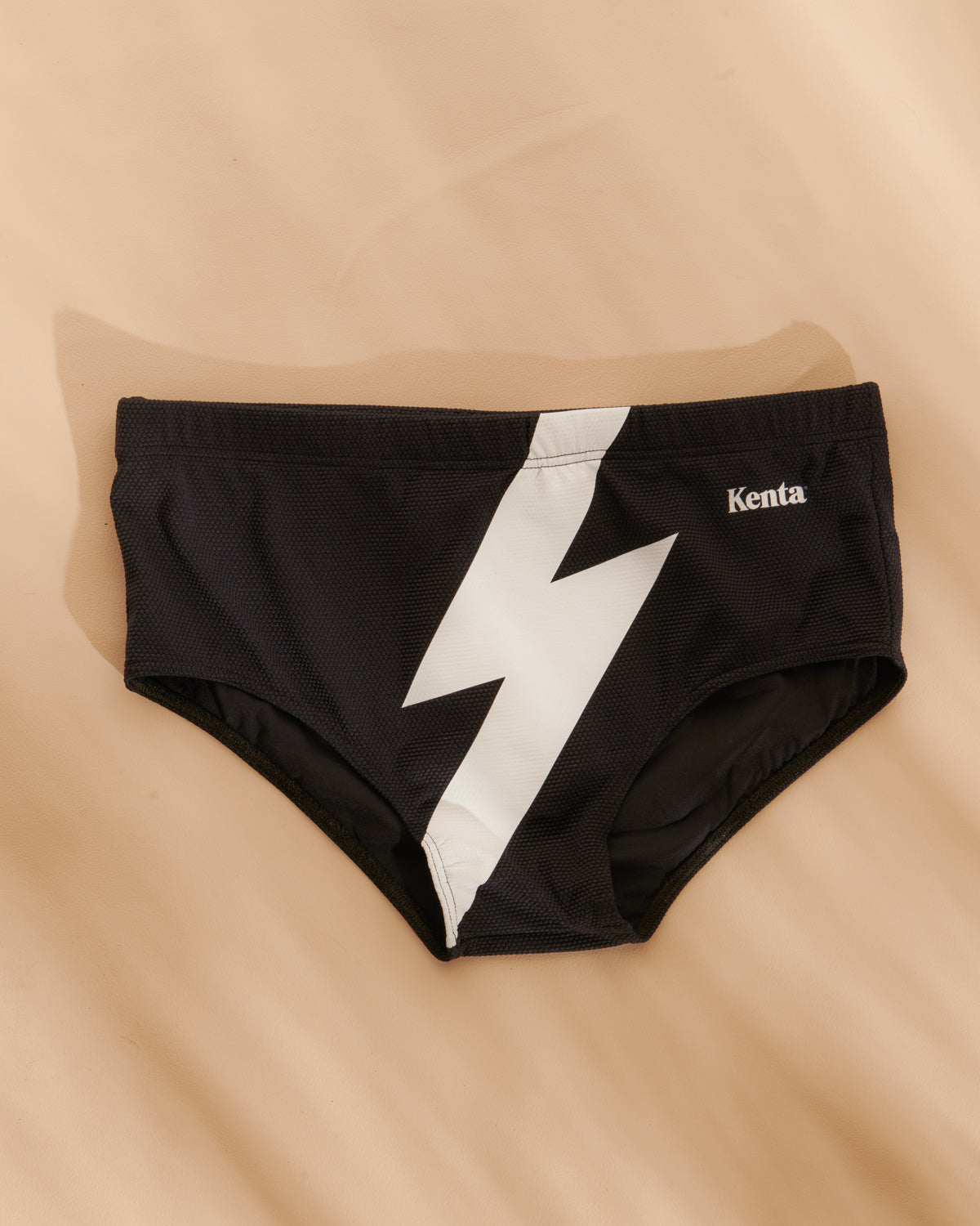 kenta 02 BLACK WITH FLASH – Kenta