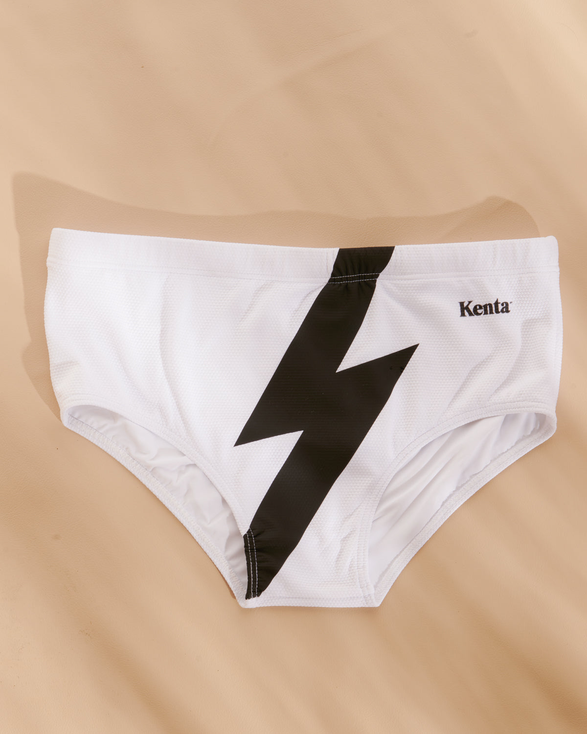 kenta 02 WHITE WITH FLASH – Kenta