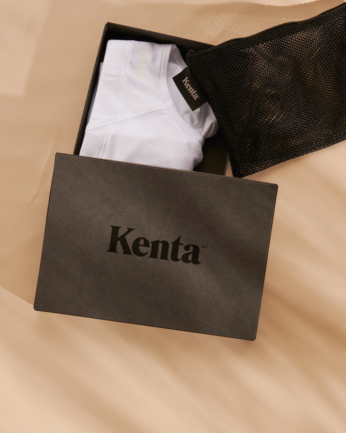 01 WHITE – Kenta